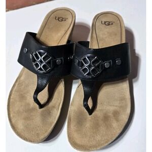 UGG Briella Thong Sandals Womens Sz 8 Cork Wedge Black Metal Stud Accent 1011548
